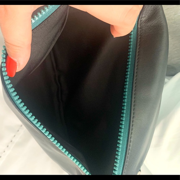 Warren BeltBag In SignatureCanvas,Rexy By Guang Yu - Picture 8 of 11